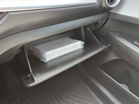 Used 2022 Kia Forte LXS image 21