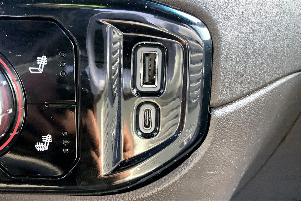 Used 2024 GMC Sierra 1500 SLT w/ X31 Off-Road Package AWD/4WD image 19