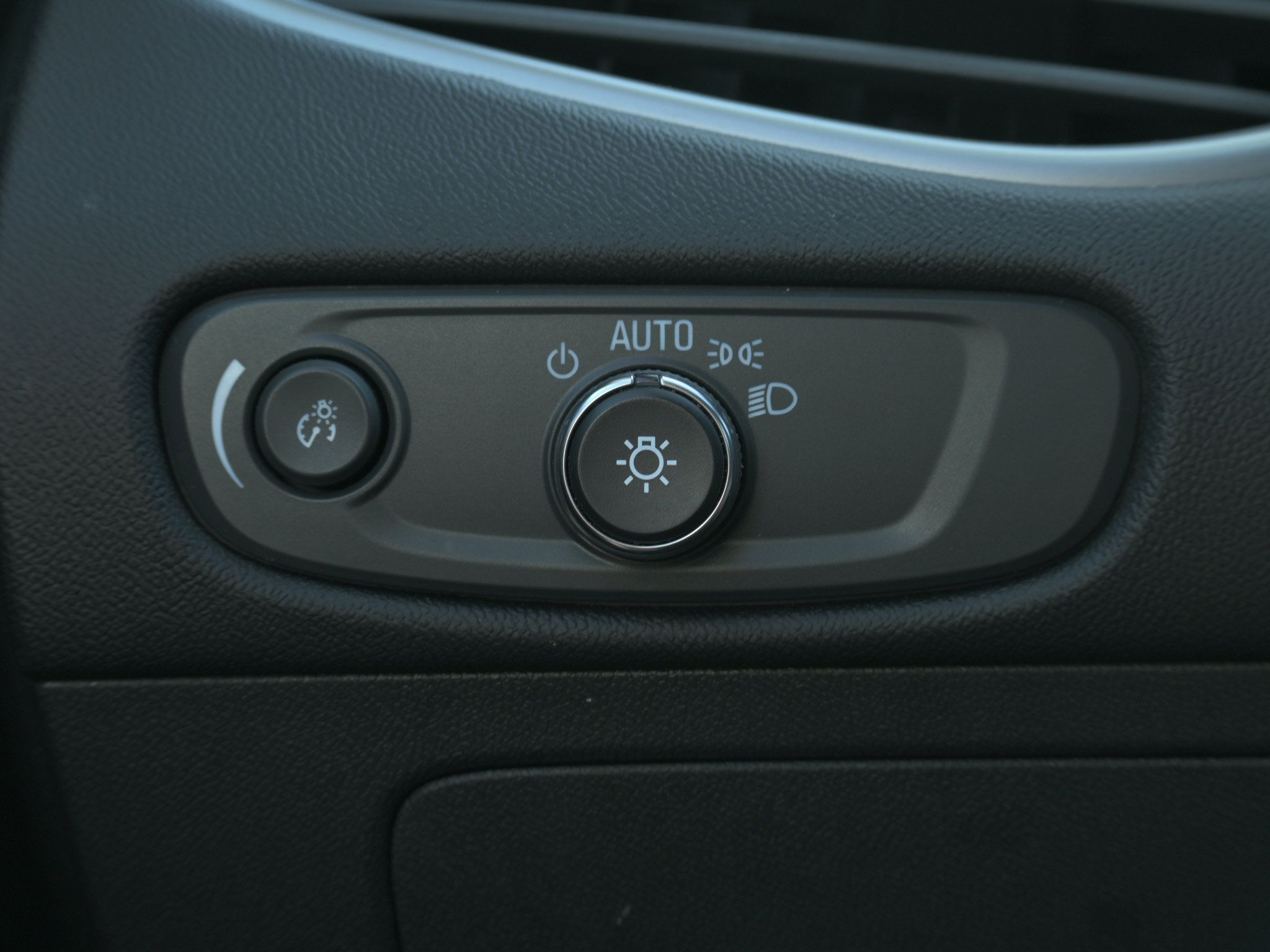 Used 2025 Chevrolet Malibu LT FWD image 22