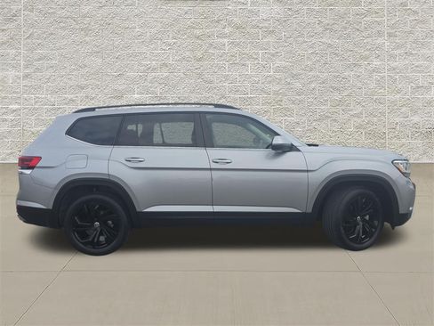 Certified 2023 Volkswagen Atlas SE w/ Panoramic Sunroof Package AWD/4WD image 8