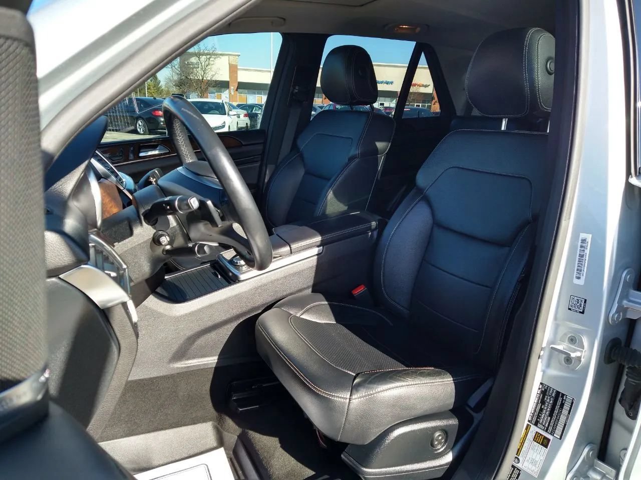 Used 2015 Mercedes-Benz ML 350 4MATIC image 24