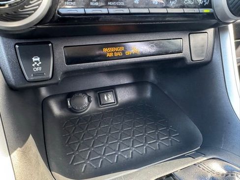 Certified 2019 Toyota RAV4 LE image 13