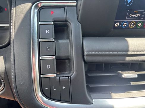 Used 2023 Chevrolet Tahoe LS RWD image 32