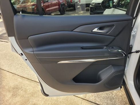 New 2026 Chevrolet Traverse LT w/ LPO, Floor Liner Package image 22