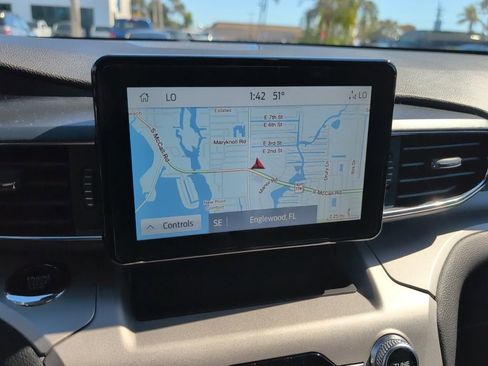 Certified 2024 Ford Explorer XLT w/ Equipment Group 202A image 18