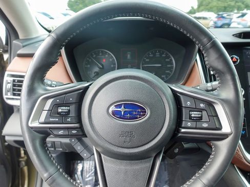 Used 2022 Subaru Outback Touring XT AWD/4WD image 12