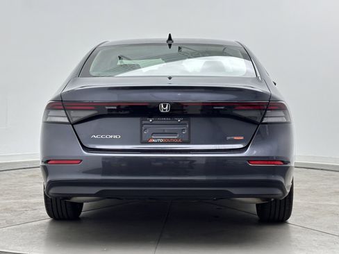 Used 2025 Honda Accord SE image 7