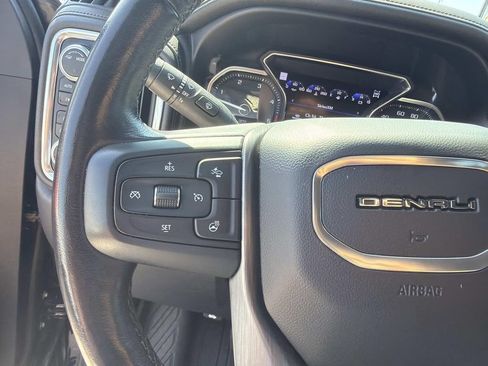 Used 2020 GMC Sierra 2500 Denali w/ Denali Ultimate Package AWD/4WD image 28