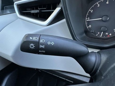 Used 2024 Toyota Corolla LE FWD image 33