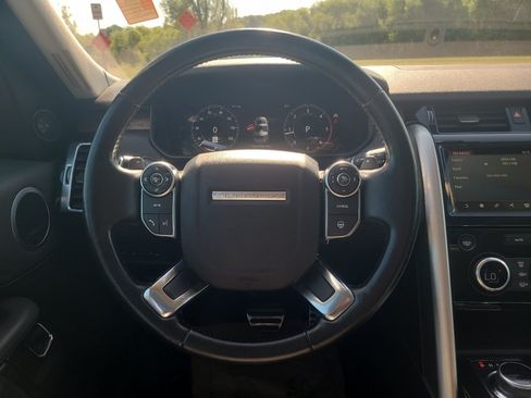 Used 2018 Land Rover Discovery HSE AWD/4WD image 32