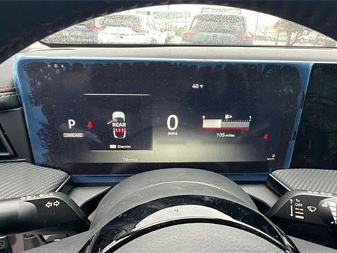 New 2025 Nissan Kicks SR w/ Illumination Package image 31