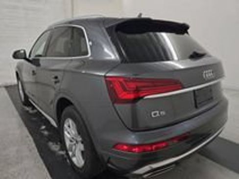 Used 2022 Audi Q5 2.0T Premium w/ Convenience Package AWD/4WD image 24