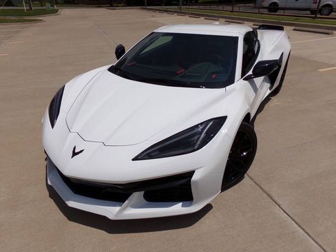 Used 2023 Chevrolet Corvette Z06 w/ Stealth Interior Trim Package RWD image 42