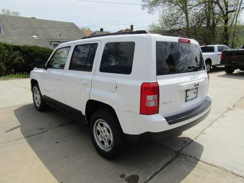 Used 2015 Jeep Patriot Sport w/ Power Value Group image 6