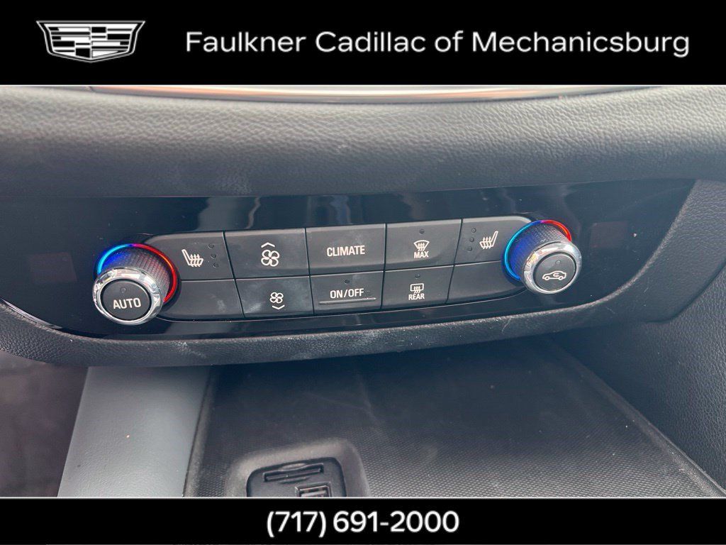 Used 2020 Buick Enclave Essence w/ Sound and Sites Package FWD image 23