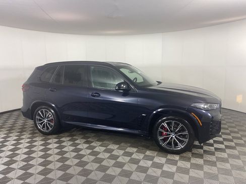 New 2026 BMW X5 M60i w/ Executive Package image 2