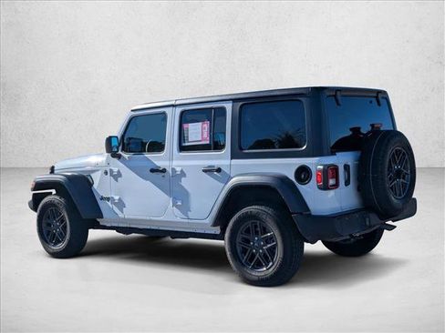 Used 2024 Jeep Wrangler Sport S image 8