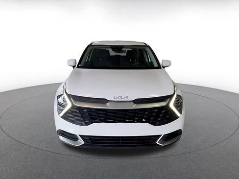 Used 2025 Kia Sportage LX image 5