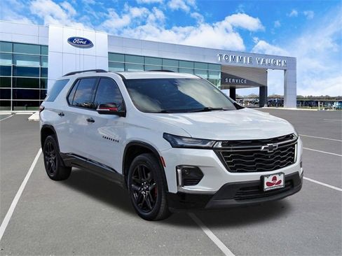 Used 2023 Chevrolet Traverse Premier w/ Redline Edition image 6