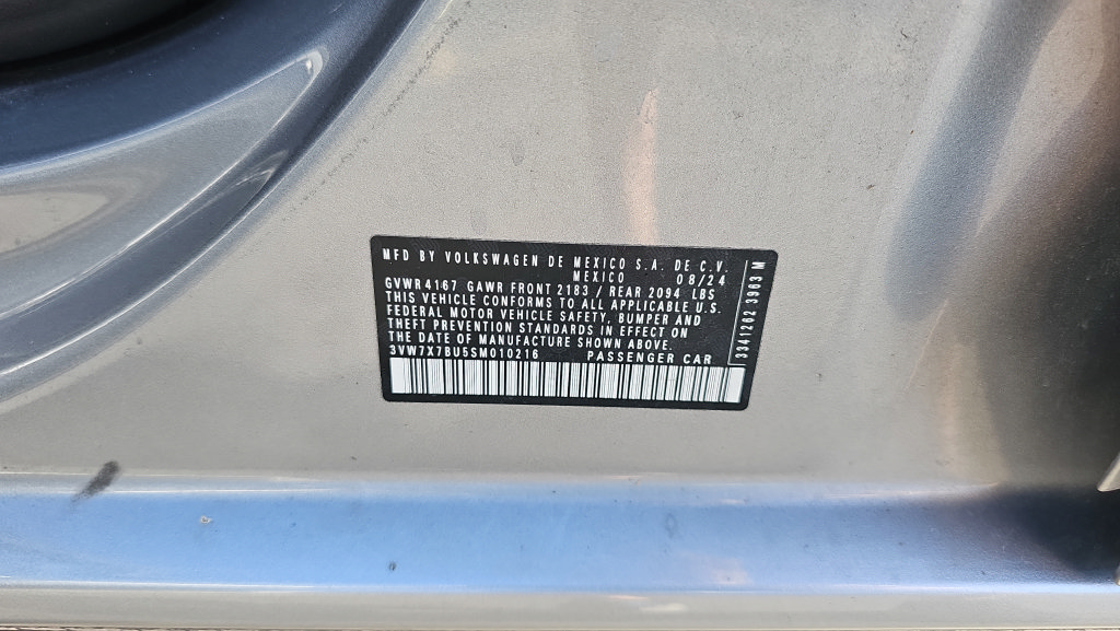 Used 2025 Volkswagen Jetta SE FWD image 25
