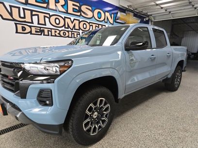 New 2025 Chevrolet Colorado Z71 w/ Z71 Convenience Package 2