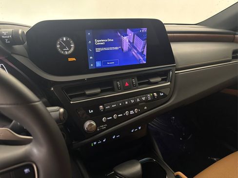 Used 2024 Lexus ES 350 w/ Premium Package FWD image 34