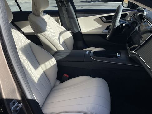 New 2026 Mercedes-Benz E 350 4MATIC Sedan image 45
