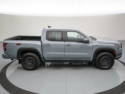 Used 2025 Nissan Frontier PRO-4X AWD/4WD image 4