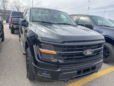 New 2026 Ford F150 XLT w/ Equipment Group 302A MID image 6