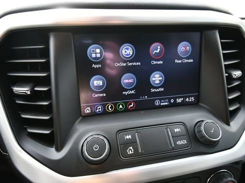Used 2023 GMC Acadia SLT w/ Preferred Package AWD/4WD image 26