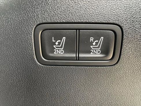 Used 2025 Hyundai Santa Fe Limited image 46