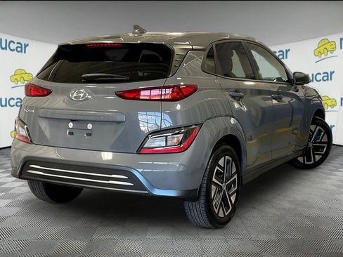 Used 2023 Hyundai Kona SE image 6