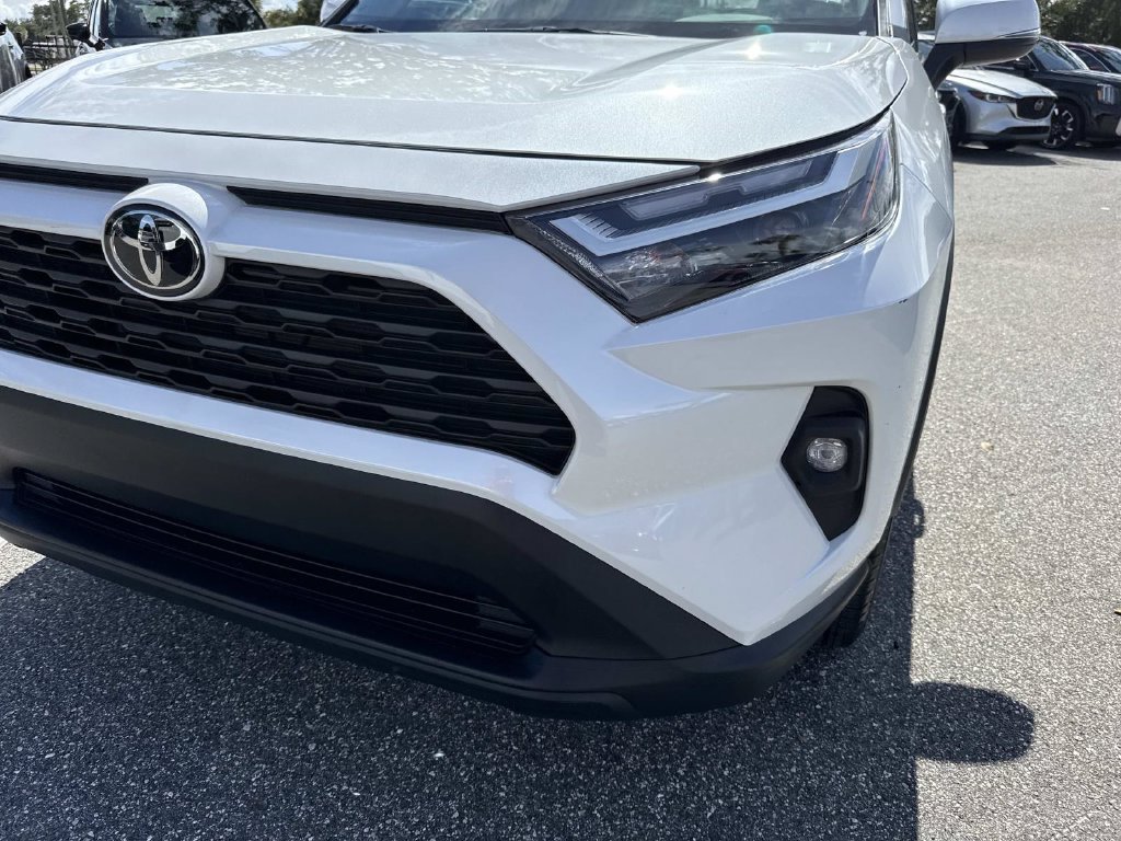 Used 2025 Toyota RAV4 XLE Premium FWD image 10
