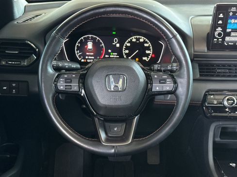 Used 2025 Honda Pilot TrailSport image 13