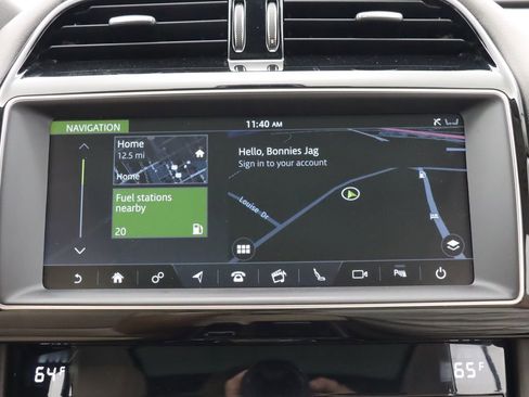 Used 2019 Jaguar F-PACE Prestige AWD/4WD image 30