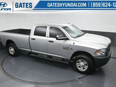 Used 2017 RAM 3500 Tradesman w/ Popular Equipment Group image 38