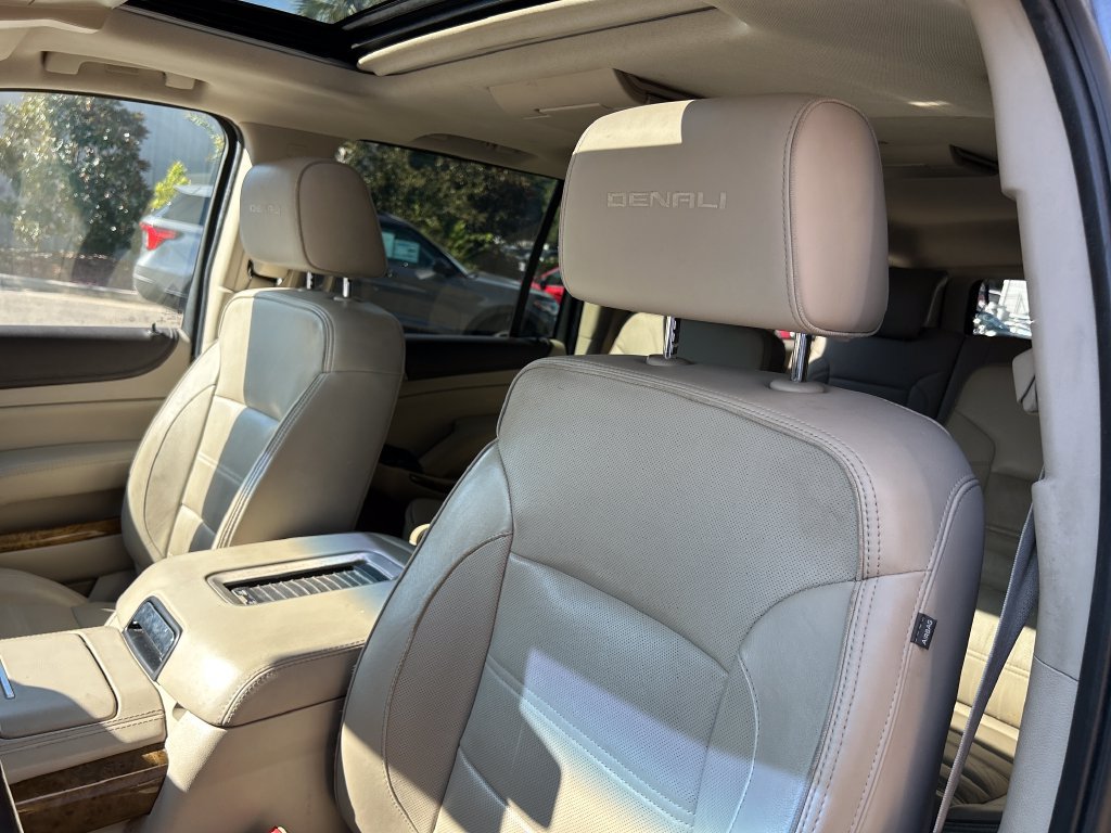 Used 2017 GMC Yukon XL Denali w/ Open Road Package RWD image 9