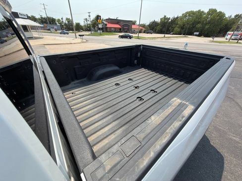 Used 2024 Chevrolet Silverado 2500 High Country w/ High Country Premium Package AWD/4WD image 17