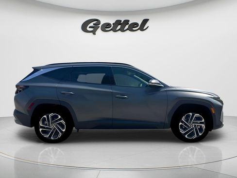 New 2025 Hyundai Tucson Limited FWD image 6