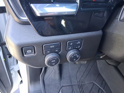 Used 2025 Chevrolet Silverado 1500 LT w/ Safety Package image 13