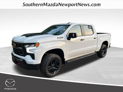 Used 2024 Chevrolet Silverado 1500 LT Trail Boss w/ Convenience Package II AWD/4WD image 1