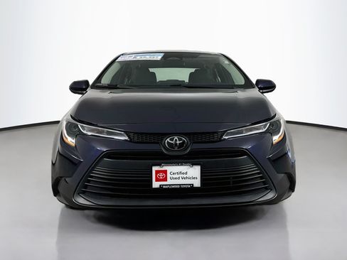 Certified 2025 Toyota Corolla LE FWD image 2