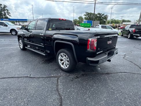 Used 2017 GMC Sierra 1500 SLT w/ SLT Premium Package AWD/4WD image 3