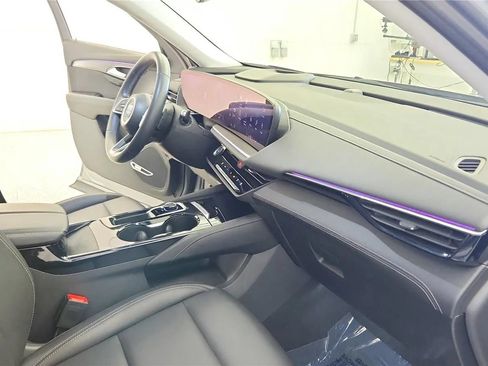 Used 2024 Buick Envision Preferred AWD/4WD image 29
