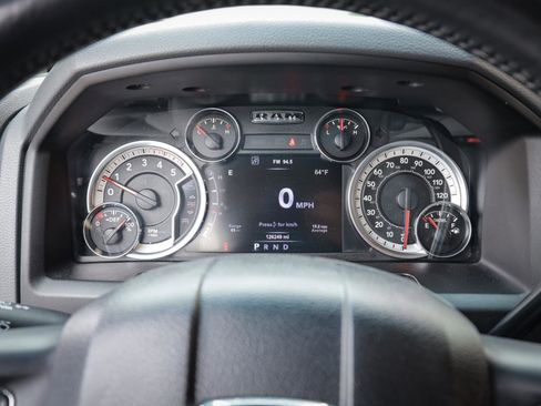 Used 2017 RAM 2500 SLT w/ Luxury Group AWD/4WD image 19