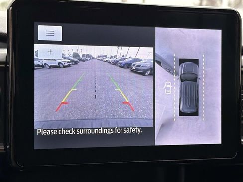 Used 2023 Ford Explorer ST-Line w/ Class IV Trailer Tow Package image 11