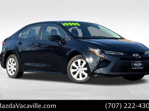 Used 2024 Toyota Corolla LE image 1