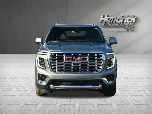 Used 2025 GMC Yukon Denali image 6