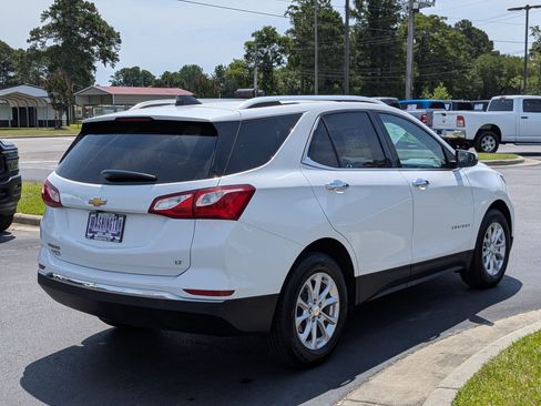 Used 2018 Chevrolet Equinox LT FWD image 5