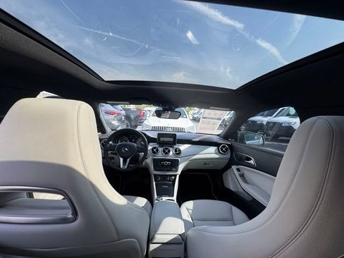 Used 2014 Mercedes-Benz CLA 250 image 20